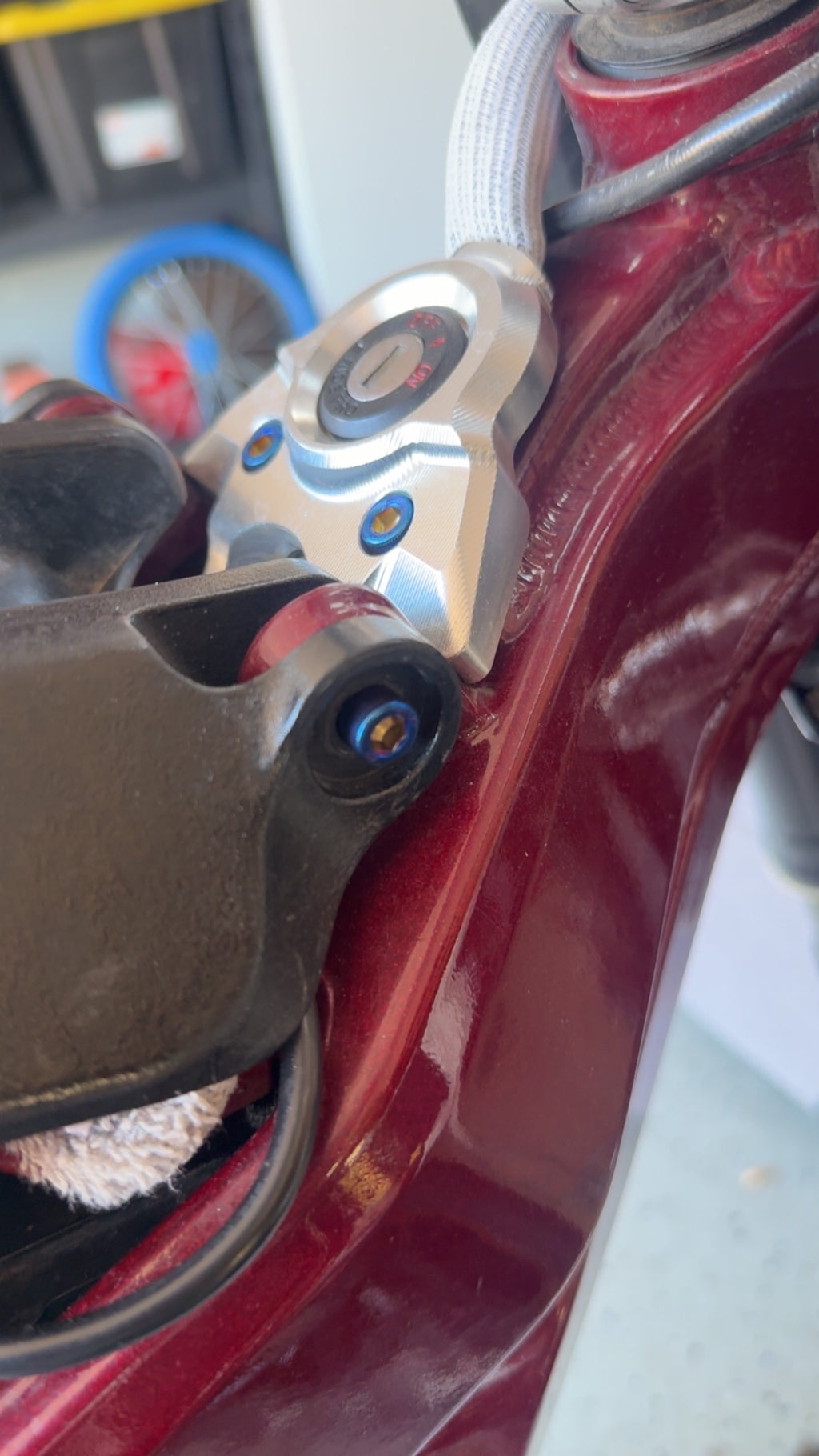 battery lid titanium x2