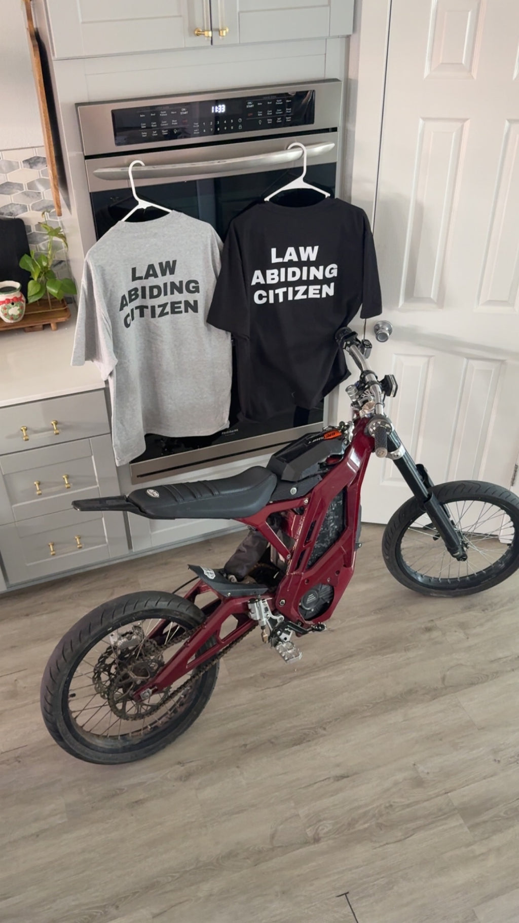 LAW ABIDING CITIZEN TEE