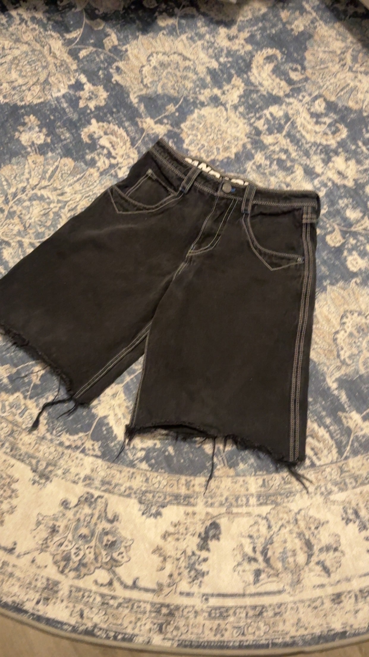 black jorts (30)