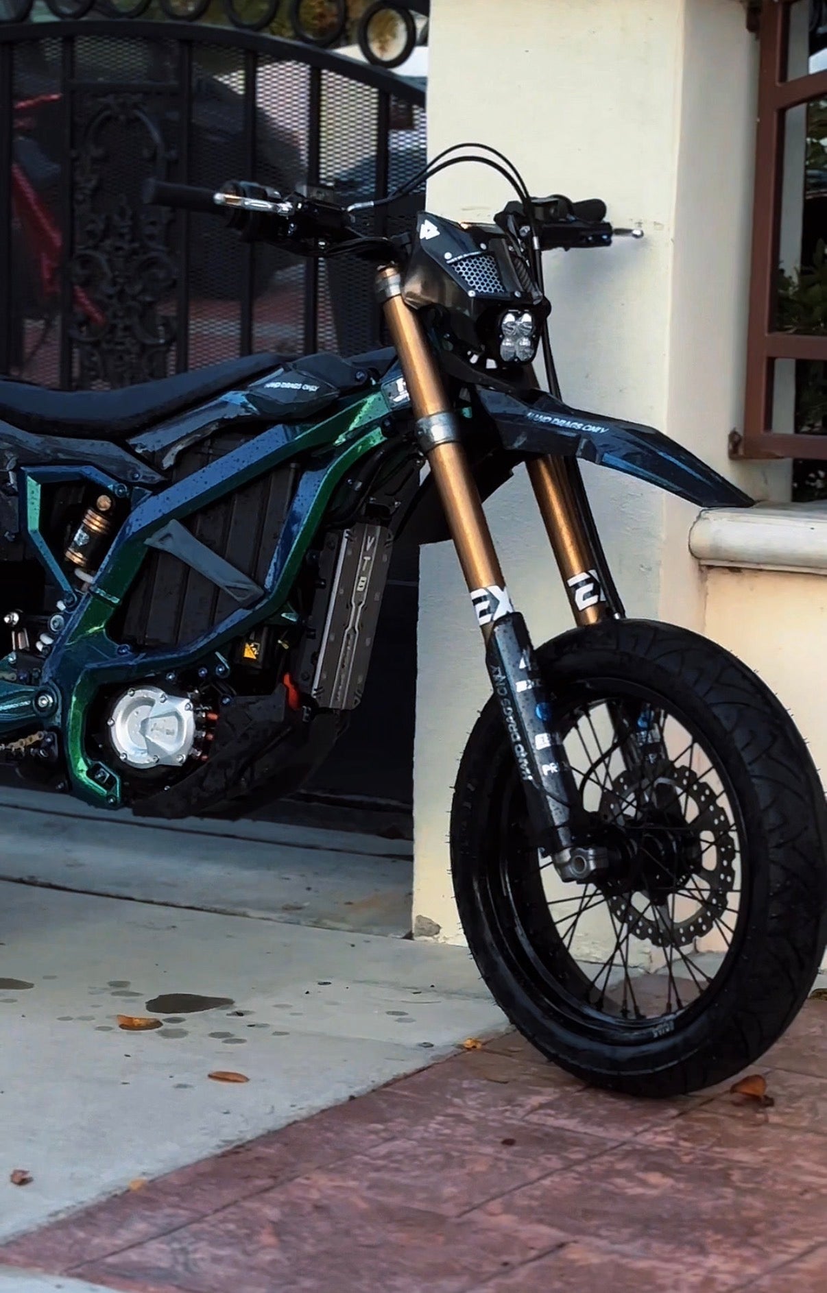 𝔲𝔩𝔱𝔯𝔞 𝔟𝔢𝔢 𝔰𝔲𝔭𝔢𝔯 𝔪𝔬𝔱𝔬𝔰