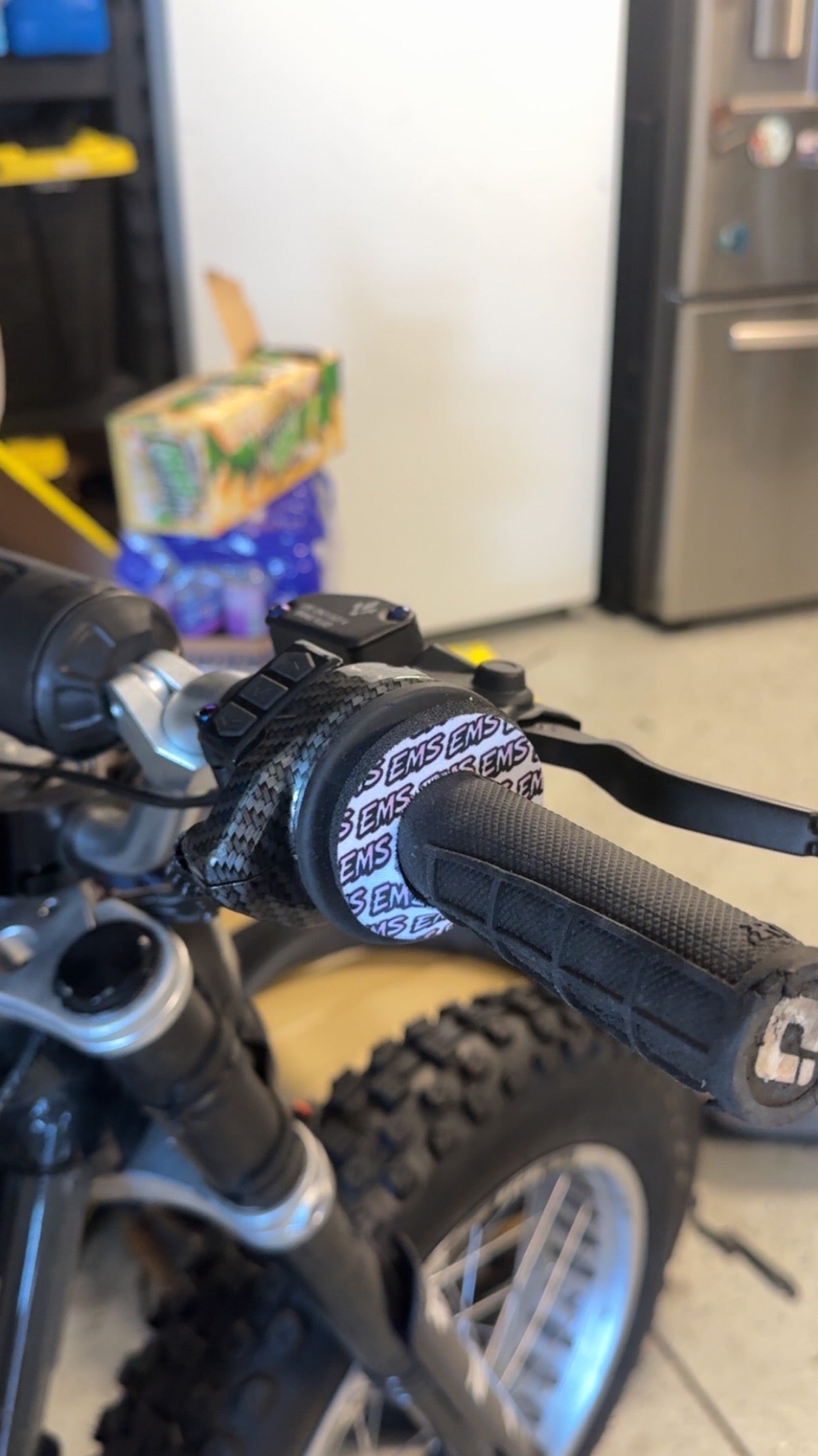 EMS grip donuts