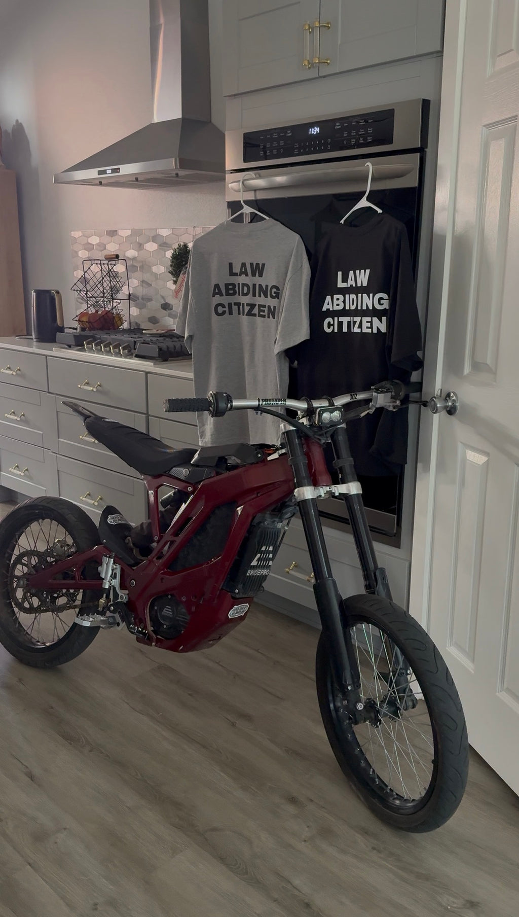 LAW ABIDING CITIZEN TEE