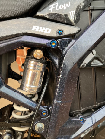 Ultra Bee subframe bolts